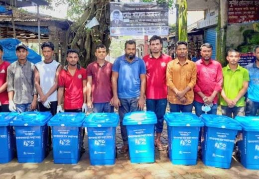 বাংলাবাজার ছাত্রকল্যাণ সংস্থার উদ্যোগে পরিছন্নতা অভিযান ও ডাস্টবিন স্থাপন