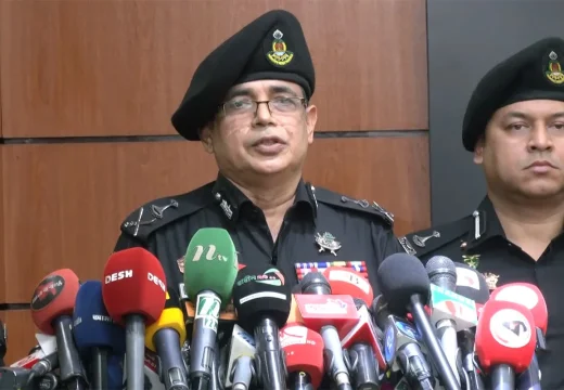 মিটফোর্ডে ভাঙারি ব্যবসায়ী হত্যা: জড়িতদের ধরতে র‌্যাবের অভিযান অব্যাহত