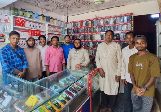 জনকল্যাণ বাজারে বদরুল টেলিকম-এর উদ্বোধন