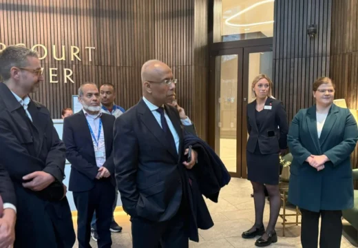 টাওয়ার হ্যামলেটসে সাশ্রয়ী আবাসনের নতুন যুগ—উচ্চ ভবনে পরিবারবান্ধব অ্যামেনিটিই ভবিষ্যৎ: মেয়র লুৎফুর