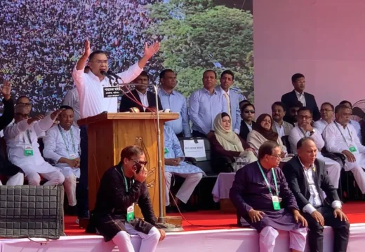 নির্বাচনের আগেই একটি দল ঠকাচ্ছে : তারেক রহমান