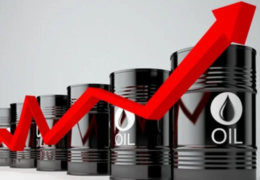 হরমুজ প্রণালি বন্ধে বিশ্ববাজারে তেলের রেকর্ড দাম, বিপাকে এশিয়ার শোধনাগার