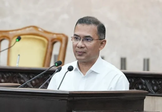 খেলোয়াড়দের রাজনীতি থেকে দূরে থাকার আহ্বান প্রধানমন্ত্রীর