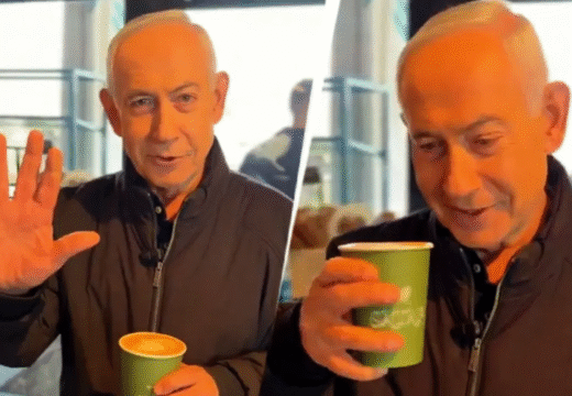 ইসরায়েলের প্রধানমন্ত্রী নেতানিয়াহুর মৃত্যুগুজব উড়িয়ে নিজেই প্রকাশ্যে এলেন