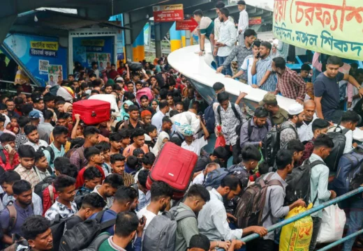 ঈদুল আজহা সামনে রেখে আবারও প্রাণচাঞ্চল্যে ফিরেছে সদরঘাট