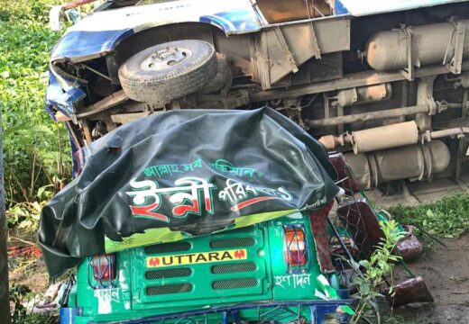 সিলেট-সুনামগঞ্জ মহাসড়কে ভয়াবহ দুর্ঘটনা: নিহত ২, আহত ৪