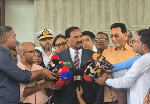 দেশে ফিরেছেন স্পিকার হাফিজ উদ্দিন আহমদ