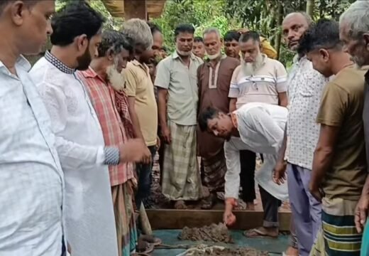 ফেঞ্চুগঞ্জের বেলকোনায় ১৭৫ ফুট আরসিসি সড়কের ঢালাই কাজের উদ্বোধন