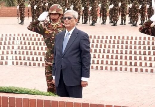 জাতীয় স্মৃতিসৌধে রাষ্ট্রপতি মির্জা ফখরুলের শ্রদ্ধা