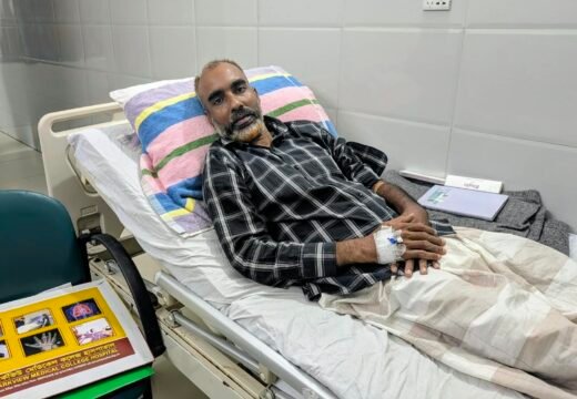 সাংবাদিক জিল্লুর রহমান হাসপাতালে ভর্তি : দুয়া কামনা