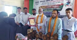 খন্দকার বাজার উচ্চ বিদ্যালয়ের ২ গুণী শিক্ষককে বিদায় সংবর্ধনা